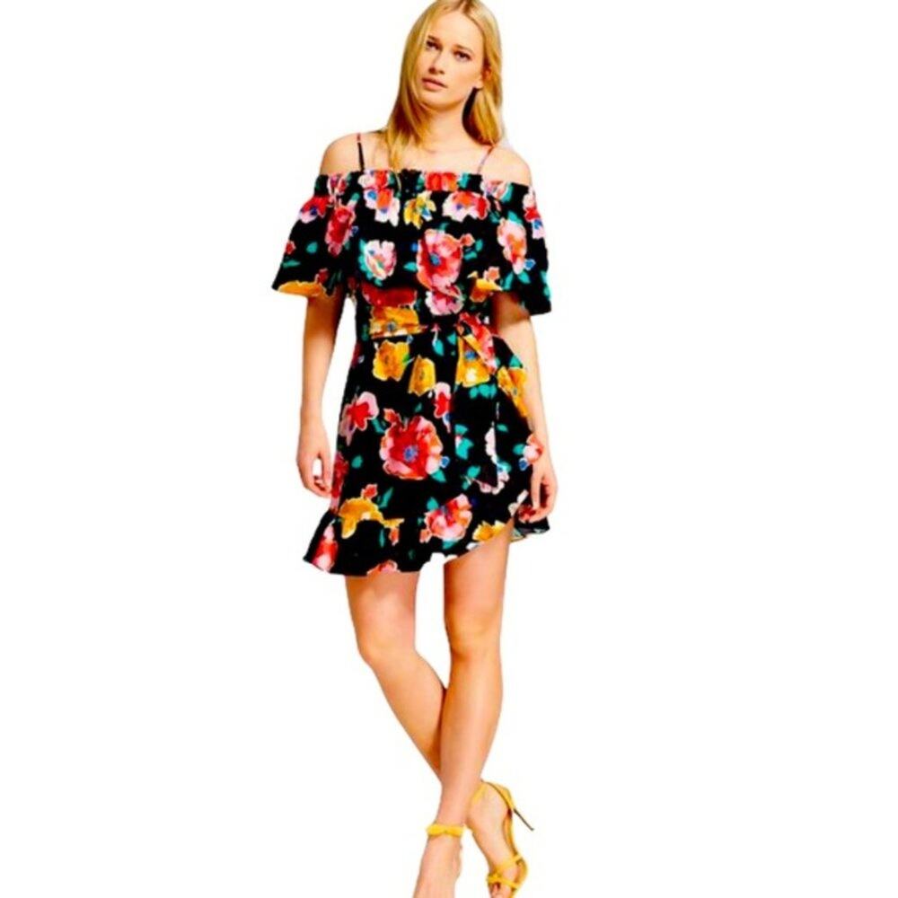 Who What Wear Island Floral Off the Shoulder Dress Size S Black Ruffle Hem